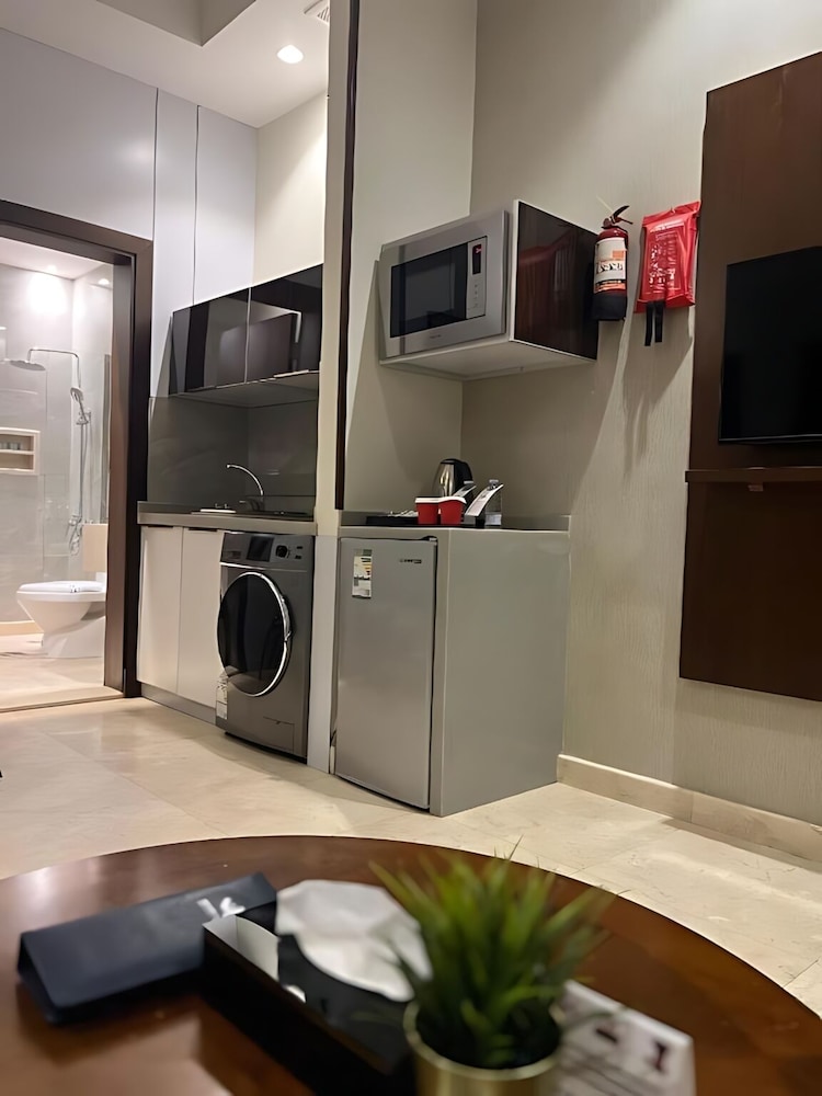 Kayan Serviced Apartments