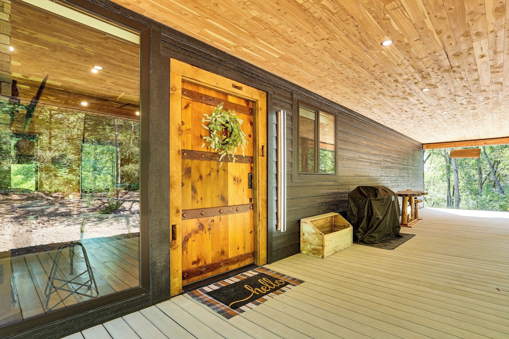 Galena Cabin on 20 Acres: 5 Mi to Downtown!