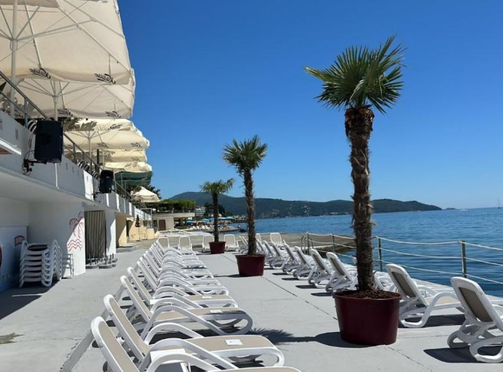 Stunning Beachfront Stay in Herceg Novi
