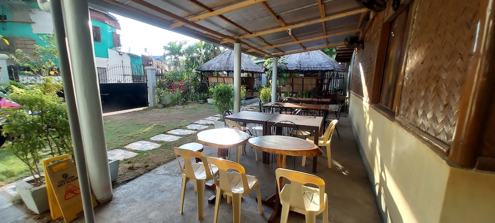 Coron Vista Lodge
