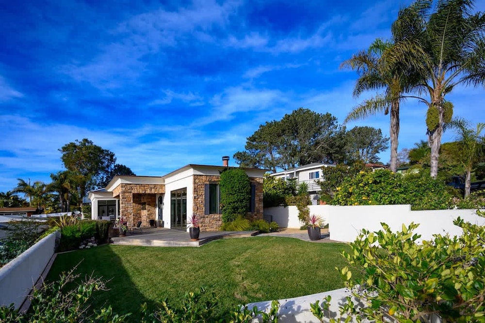 Luxury Ocean View Escape Elegant 4BR Del Mar Home