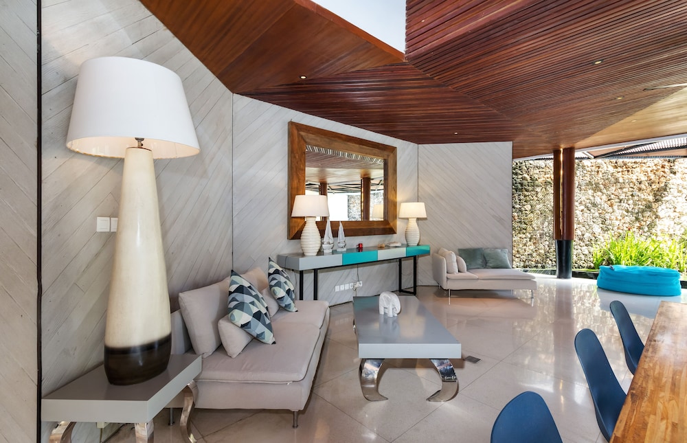 Villa Summer by Villa Finder