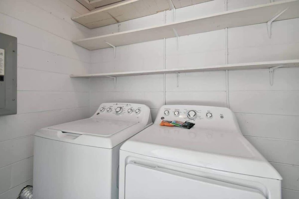 Comfortable Home in Dade City!