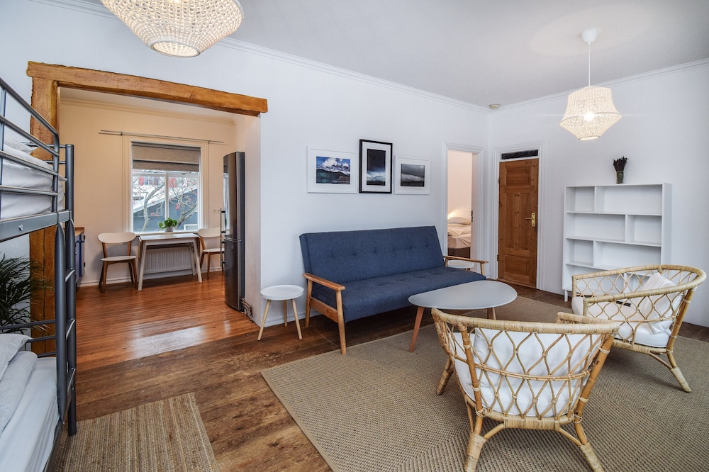 Apartment B29