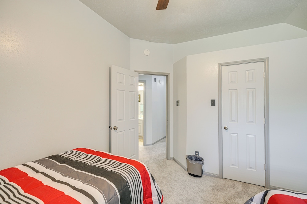 12 Mi to Dtwn Houston: Family-friendly Home!