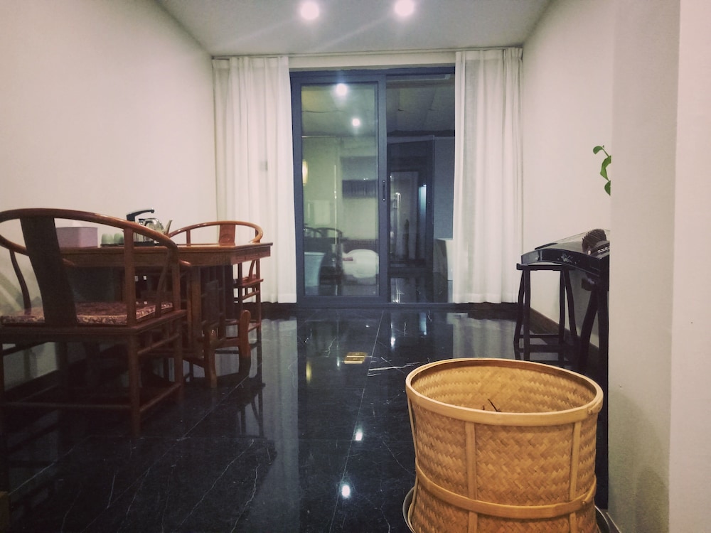 Chayan Hotel