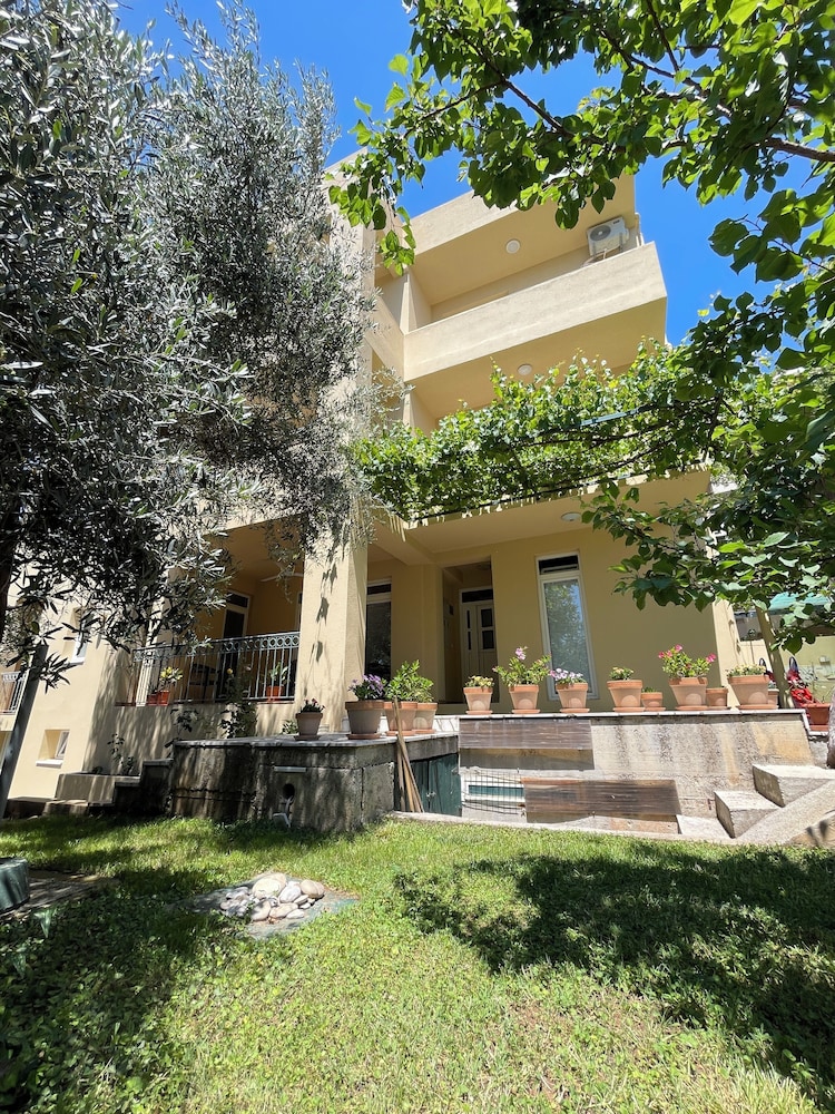Apartments Agape