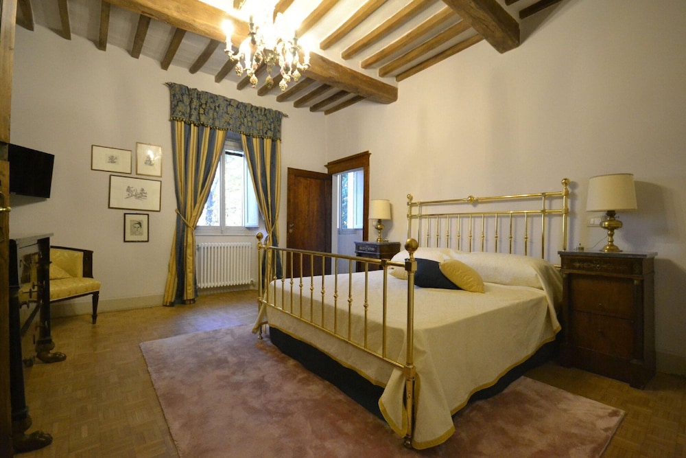 Belvilla by OYO Villa Torreone