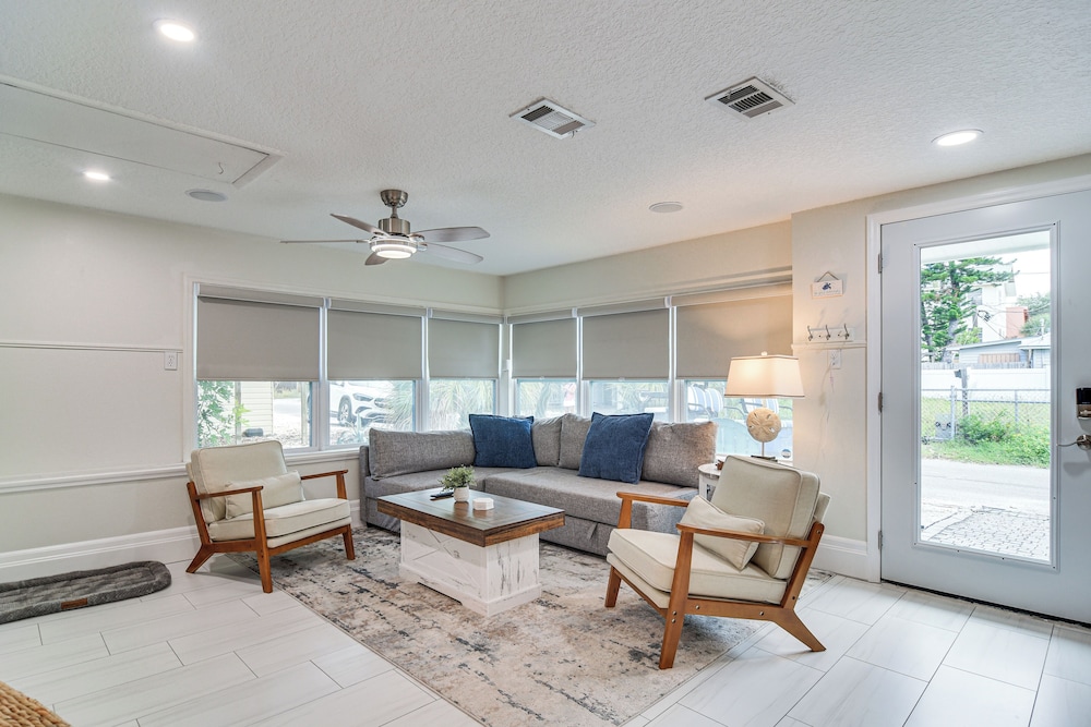 Walk to Beach: Treasure Island Gem w/ Golf Cart!