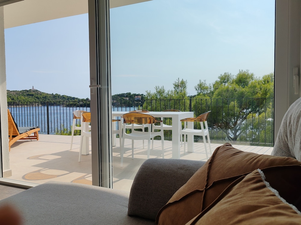 Discover Lastovo