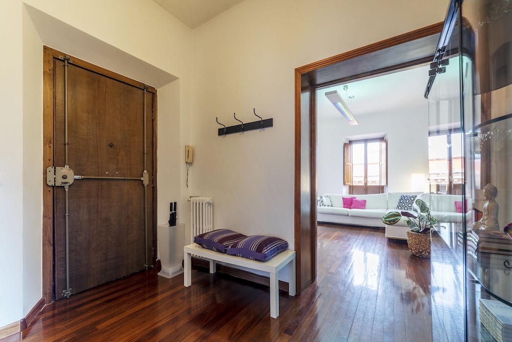 Porta Pia Apartment with Balcony