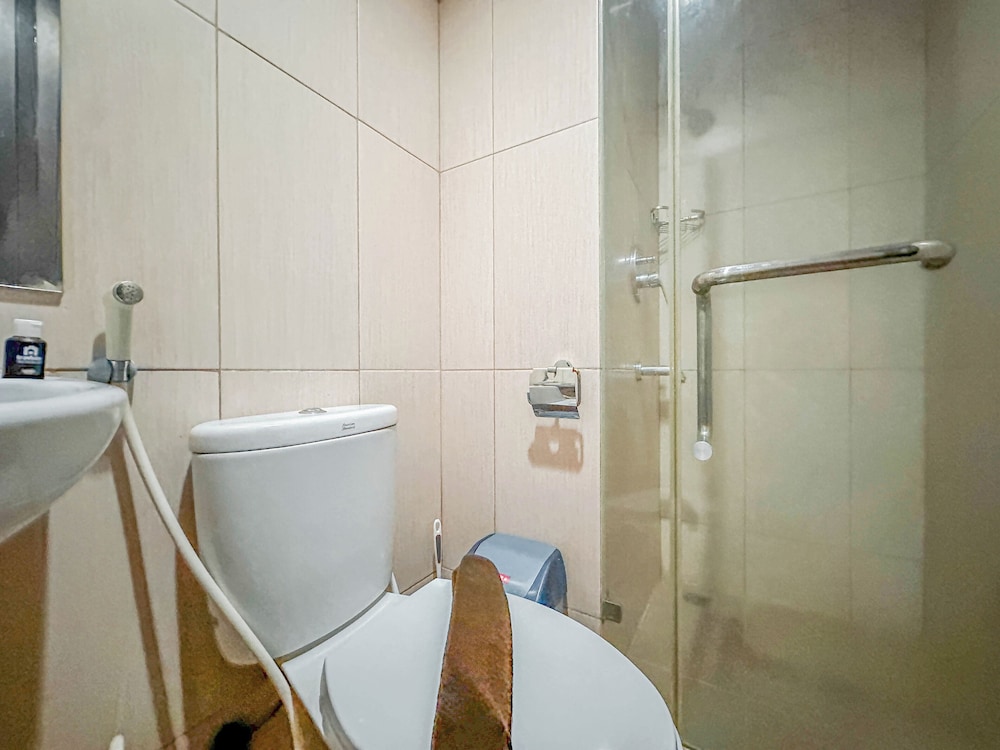 Best Price And Relaxing Studio (No Kitchen) At Tamansari Papilio Apartment