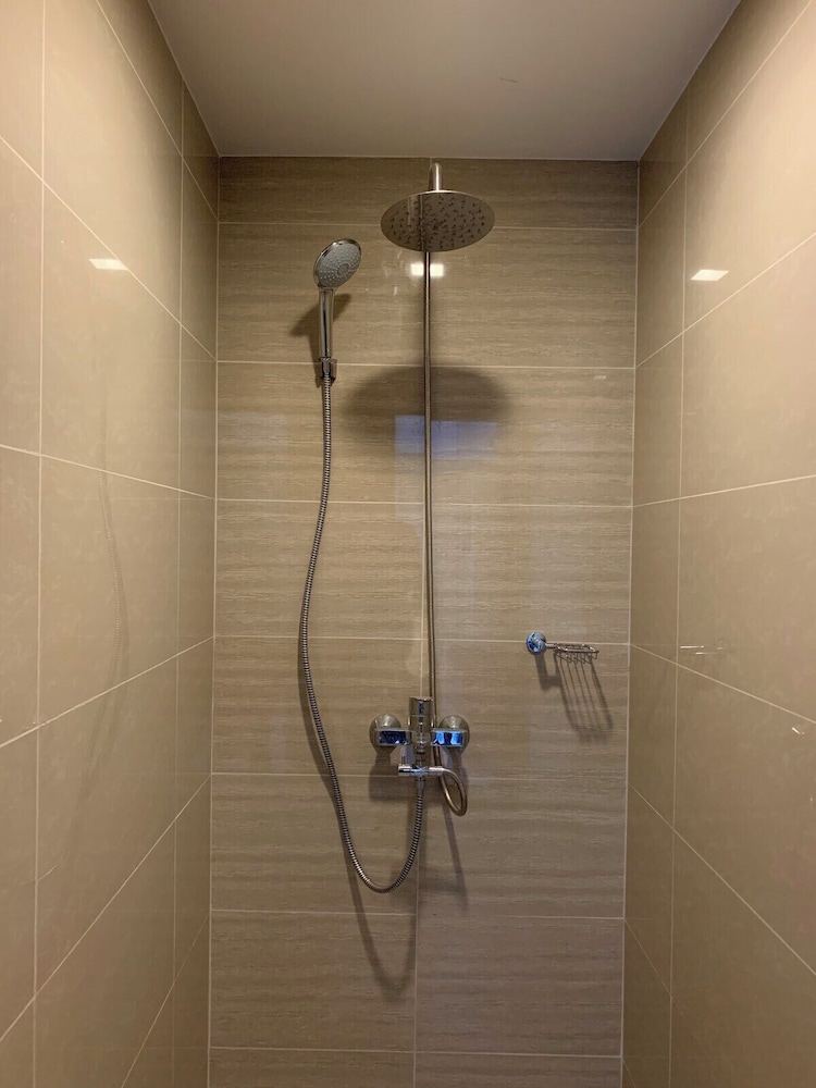 Uptown Park Suites Tower 1