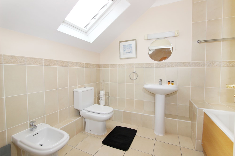 Berkshire Rooms-Bracknell