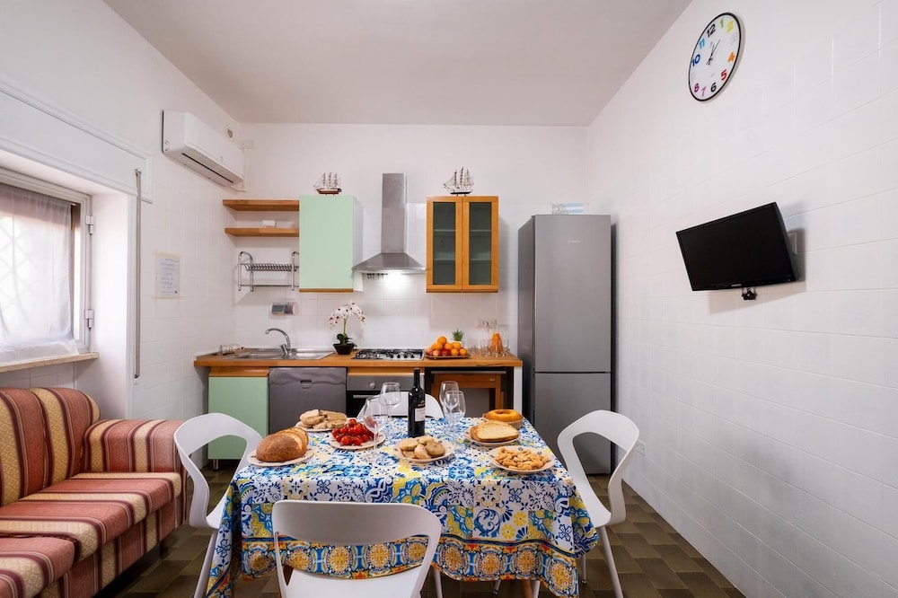 Sunshine Escape Villa In Porto Cesareo