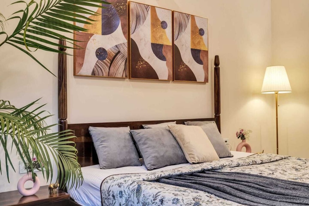 AquaVista Assagao Residency