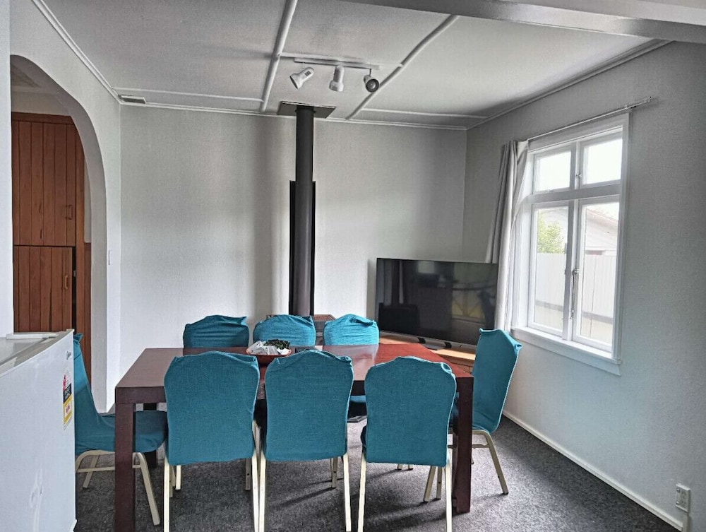 5 Bedroom House at 7 Salisbury Road