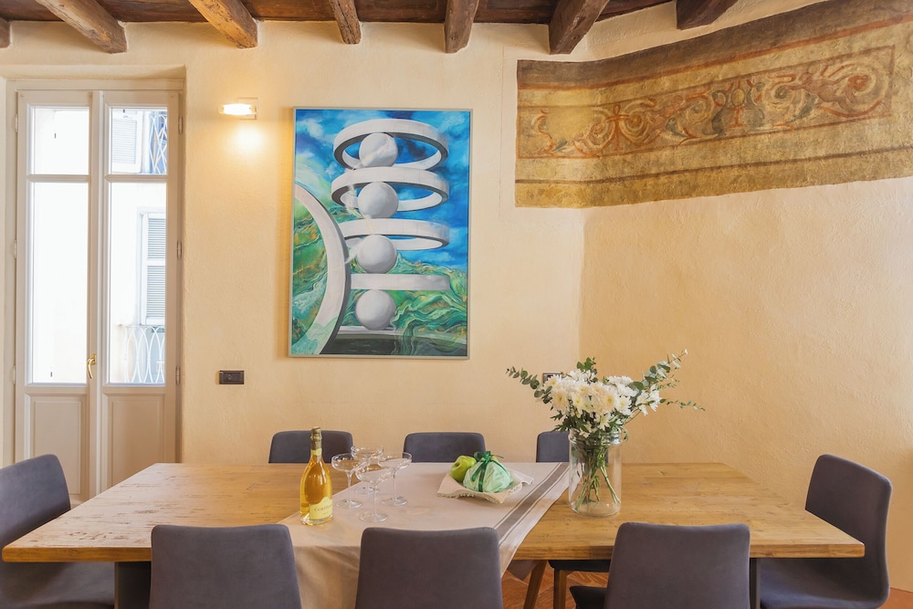 Antiche Mura by Rent all Como