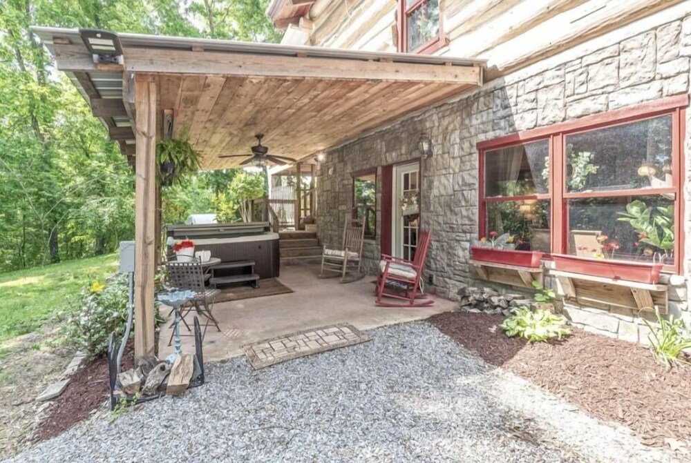 The Log Palace Private Guest Suite 2 Bedroom Cabin by RedAwning