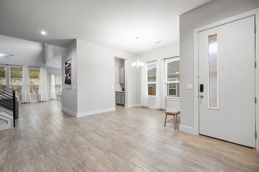 Spacious Cozy 4B Home in Frisco