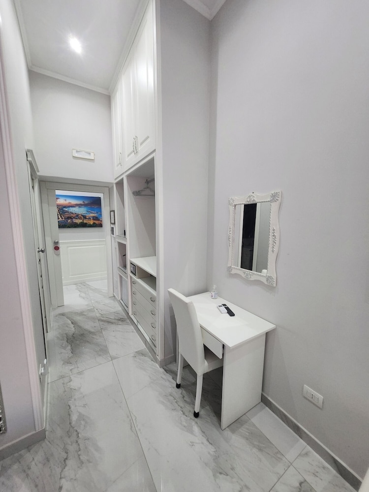 Opera Home Napoli