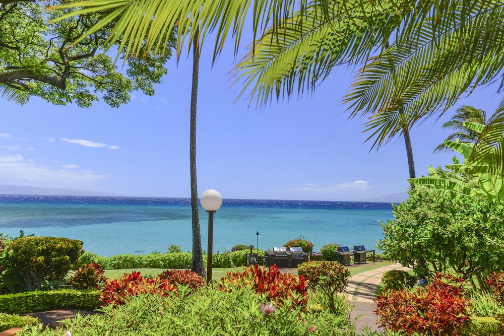 Kuleana 622 1bdrm 1 Bedroom Condo by RedAwning