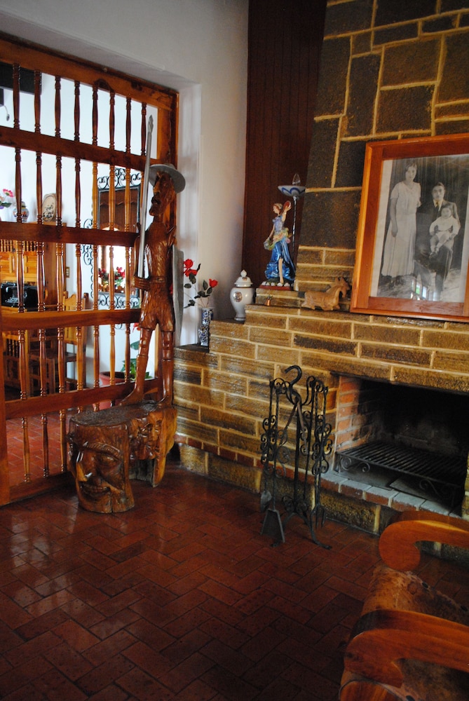 Hotel Posada La Casona de Cortes