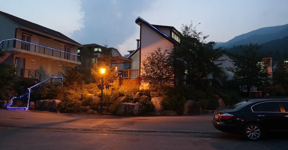 Club Olympia Pension & Resort