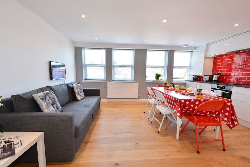 Two Bedroom Flat-Heart of London