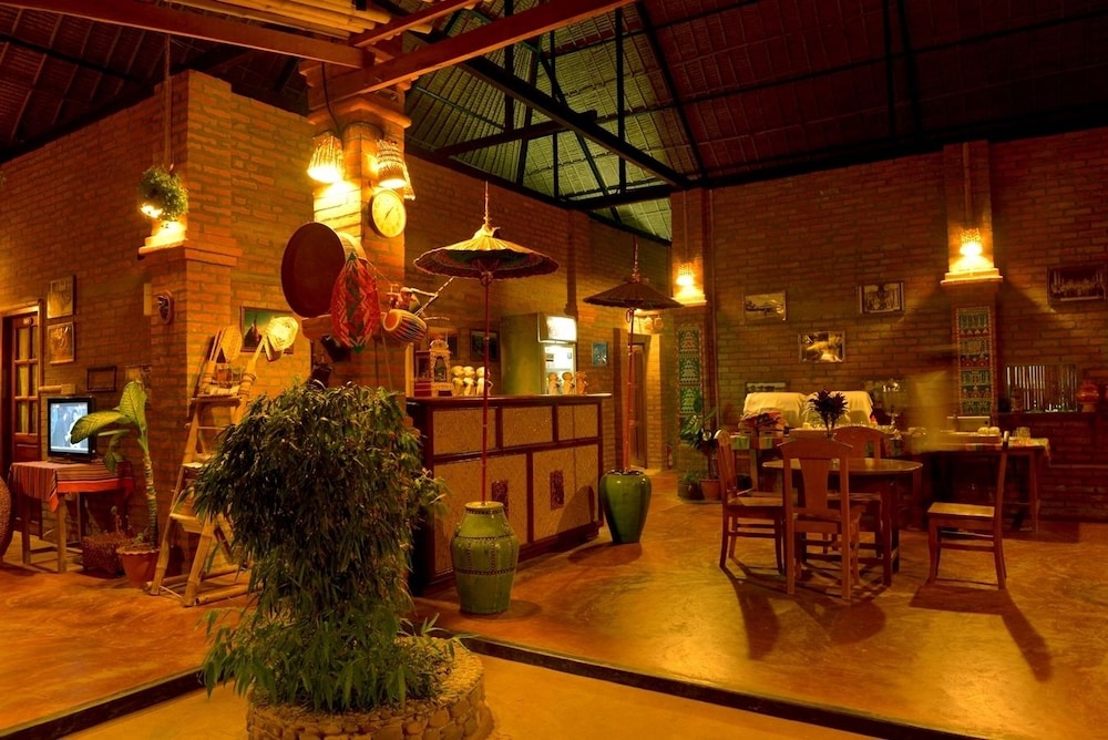 Mr. Charles Riverview Lodge