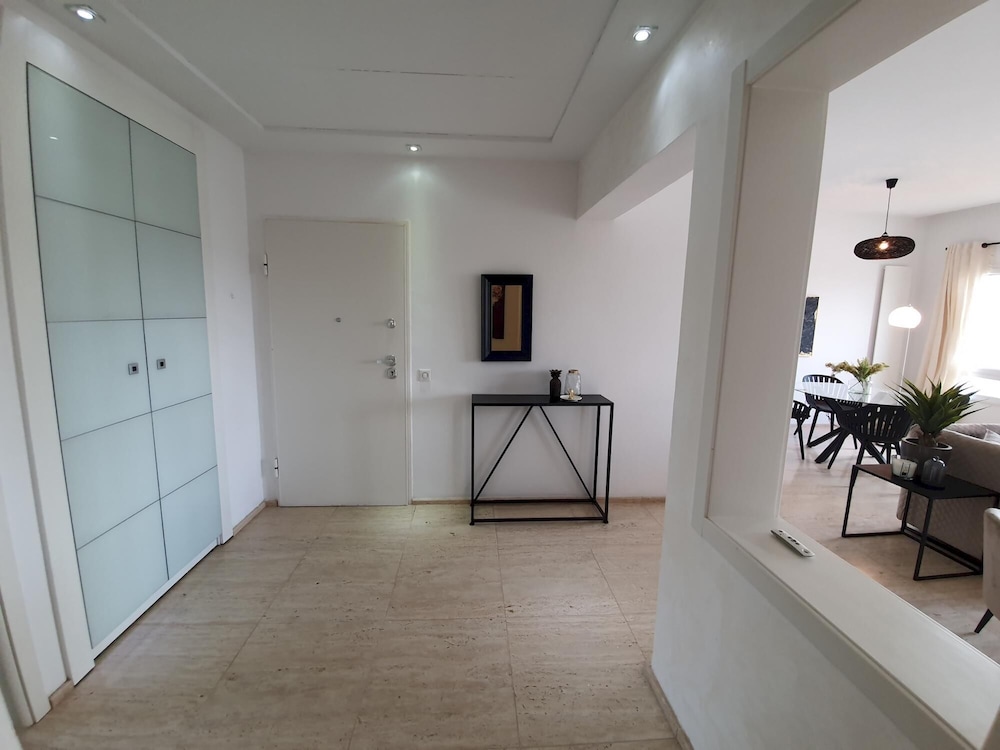 Prestige Luxurious 120m2 Next to UN Offices Lac2 view 5