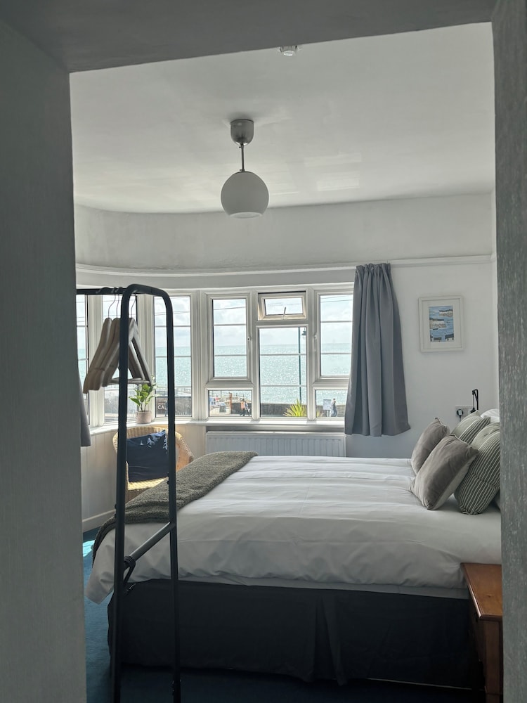 The Yacht Inn