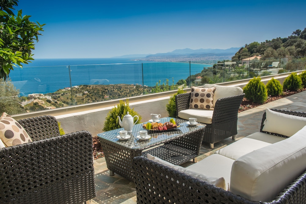 Villa Artemis, Wine Dark Sea Villas