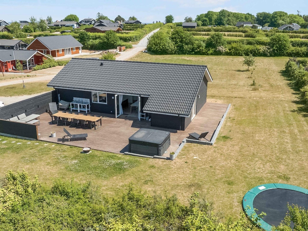5 Star Holiday Home in Frorup