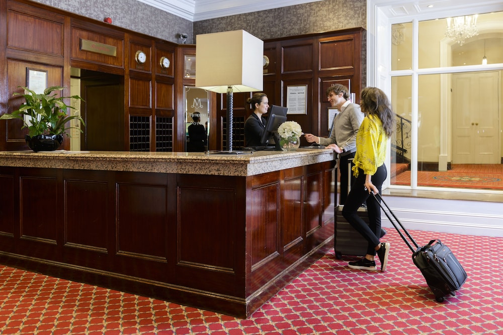 Cork Vacations - The Metropole Hotel - Property Image 4