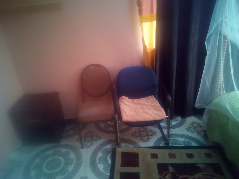 Famouse Guest House view 4