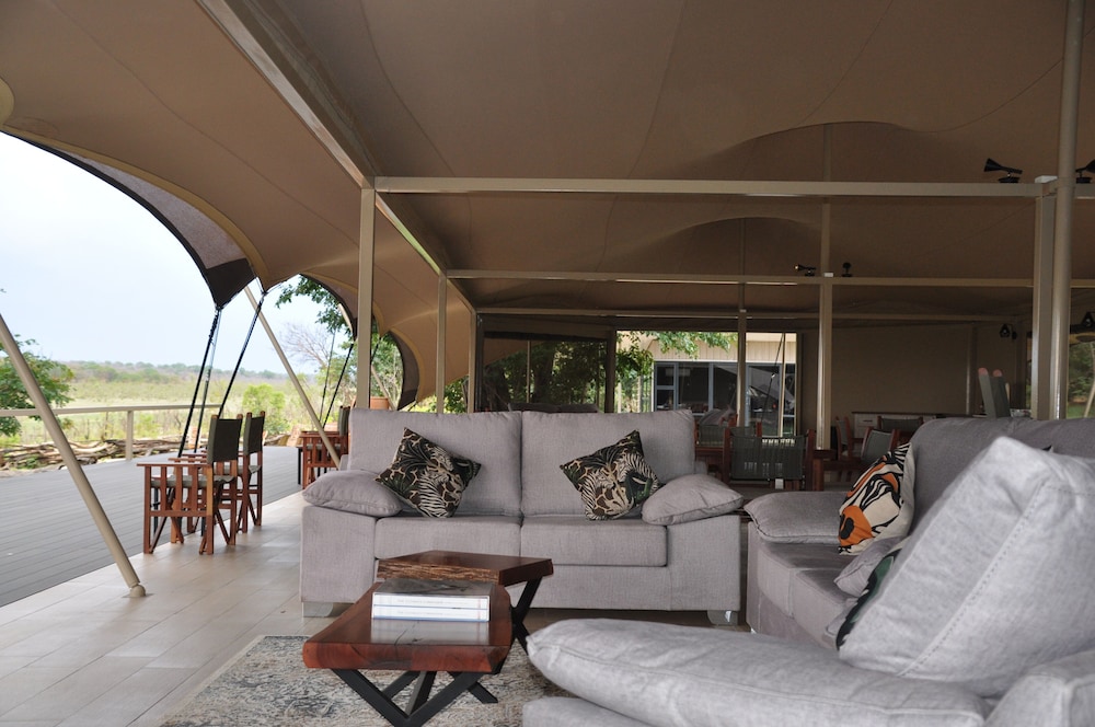 Chamabondo Tented Camp