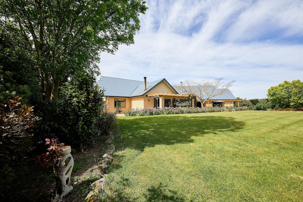 Awatea Country B&B