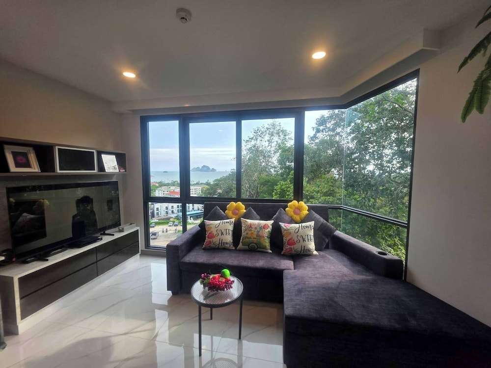 Room-a305 - 1 Bdr Condo With Sea View, A