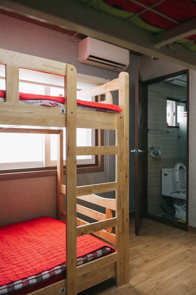 We Guest House - Hostel
