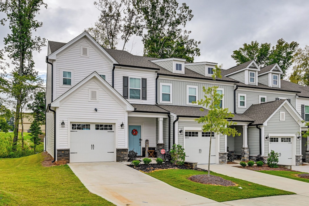 2 Mi to Whitewater Center: Suburban Abode w/ Patio