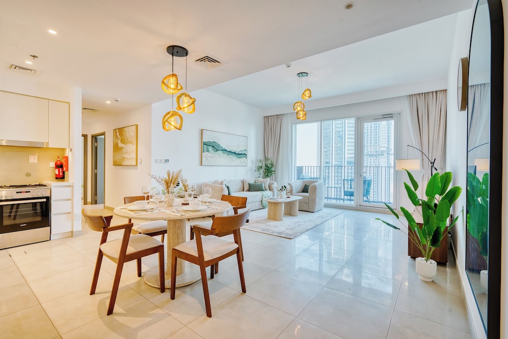 PVH - Serene Central 2BR - Creek Horizon
