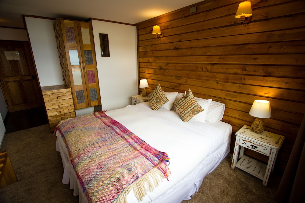 Weskar Patagonian Lodge