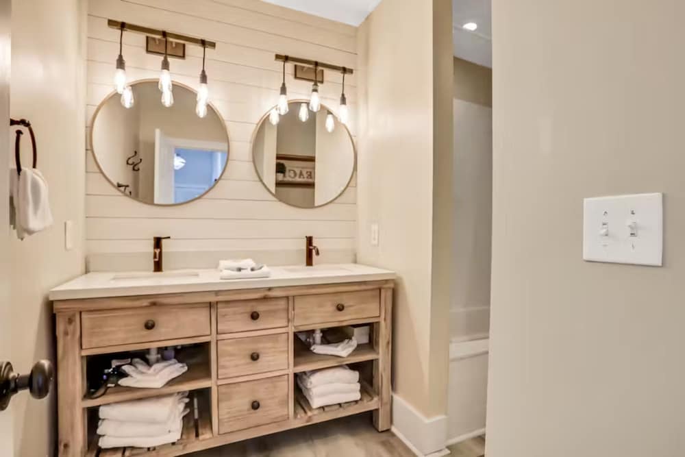 Luxurious Gulf-side Living in Santa Rosa Beach!