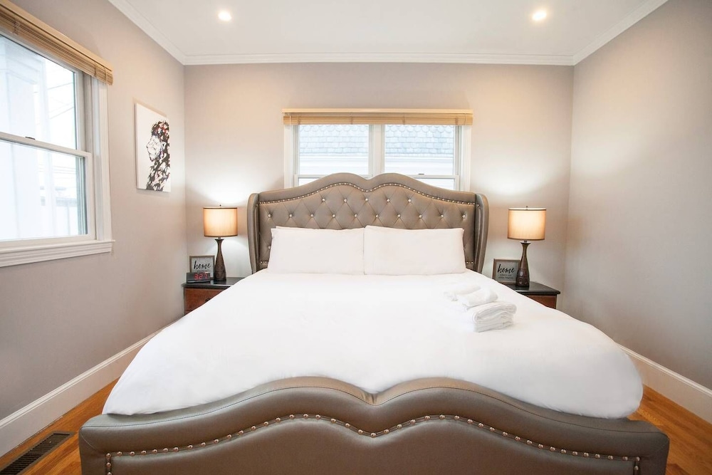 Boston Vacations - Sleep10 2 Full Bath 5bed Near Northend  Dowtown - Property Image 1