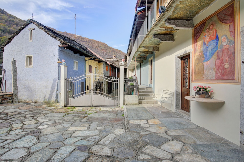 Ornavasso Apartments