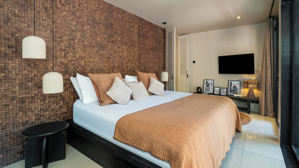 Villa Dreamora by Villa Finder