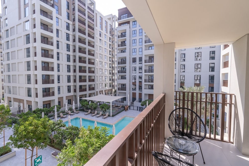 Elegant 4-bedroom Apartment Perfect for Families in Dubai Creek Harbour