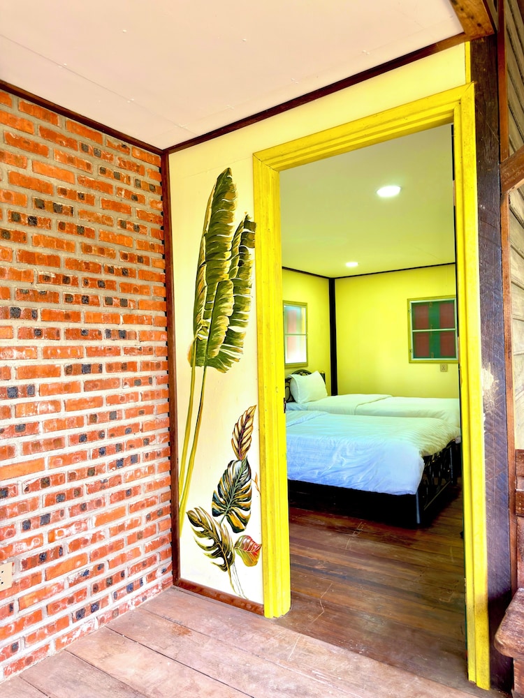 Dalasone Pool Villas