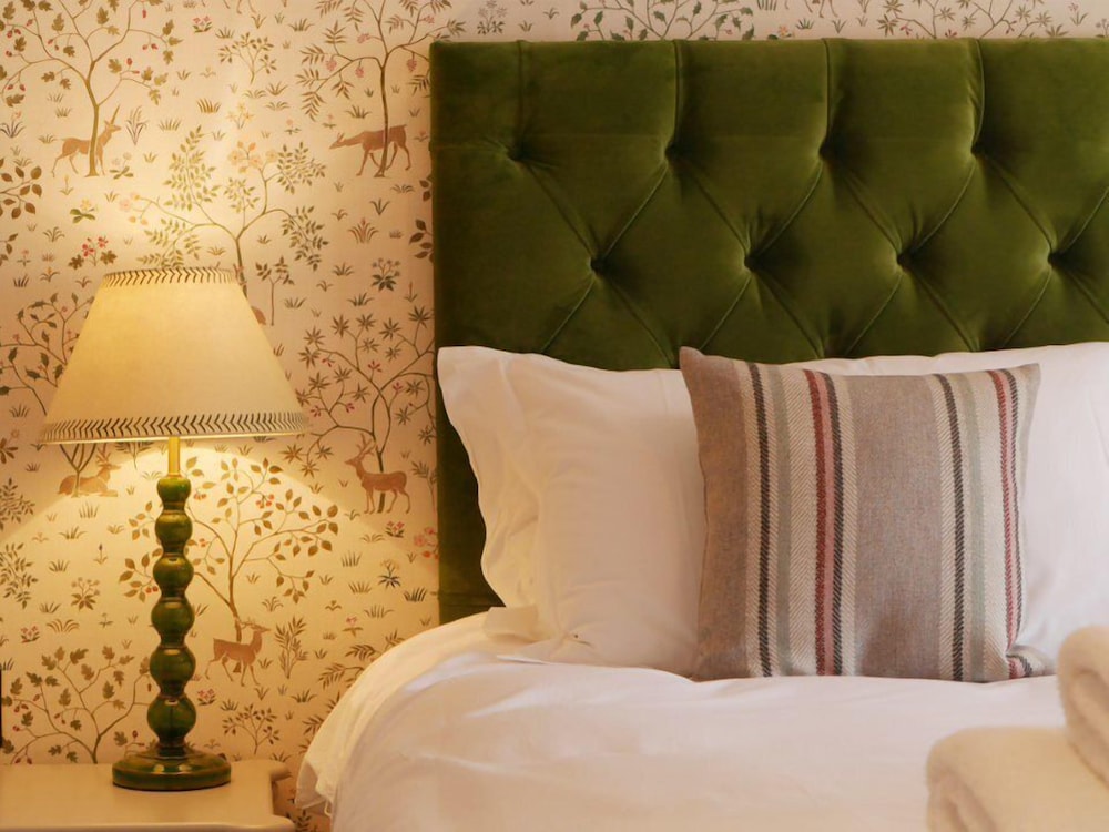 Guildford Vacations - The Drummond at Albury - Property Image 3